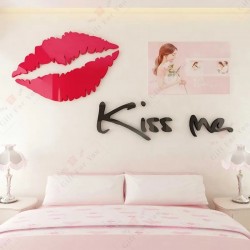Kiss Me Decor