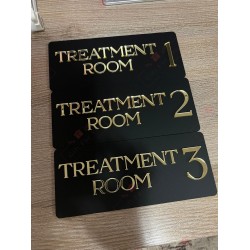 Luxury Acrylic Treatment Room Door Sign – Gold Letter Design