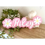 Personalized Name Sign with Daisy Flowers Personalized Name Sign with Daisy Flowers