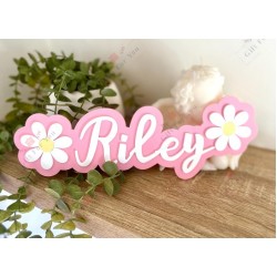 Personalized Name Sign with Daisy Flowers  Personalized Name Sign with Daisy Flowers