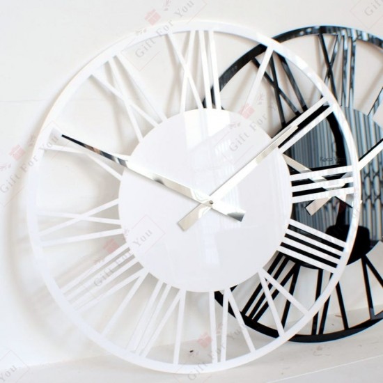 Romeo Traditional Wall Clock